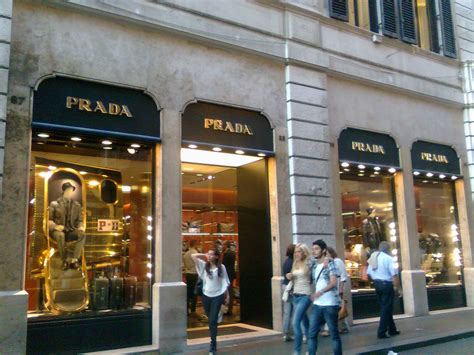 prada roma via condotti orari|Prada Roma Uomo Roma orari di apertura Via dei Condotti, .